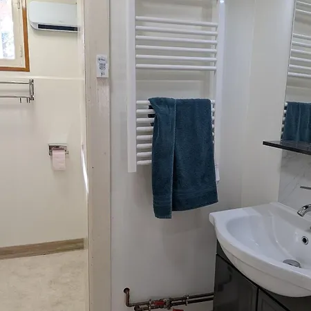 Maison Dans Ancienne - 8 Pers. - Fr-1-584-401
